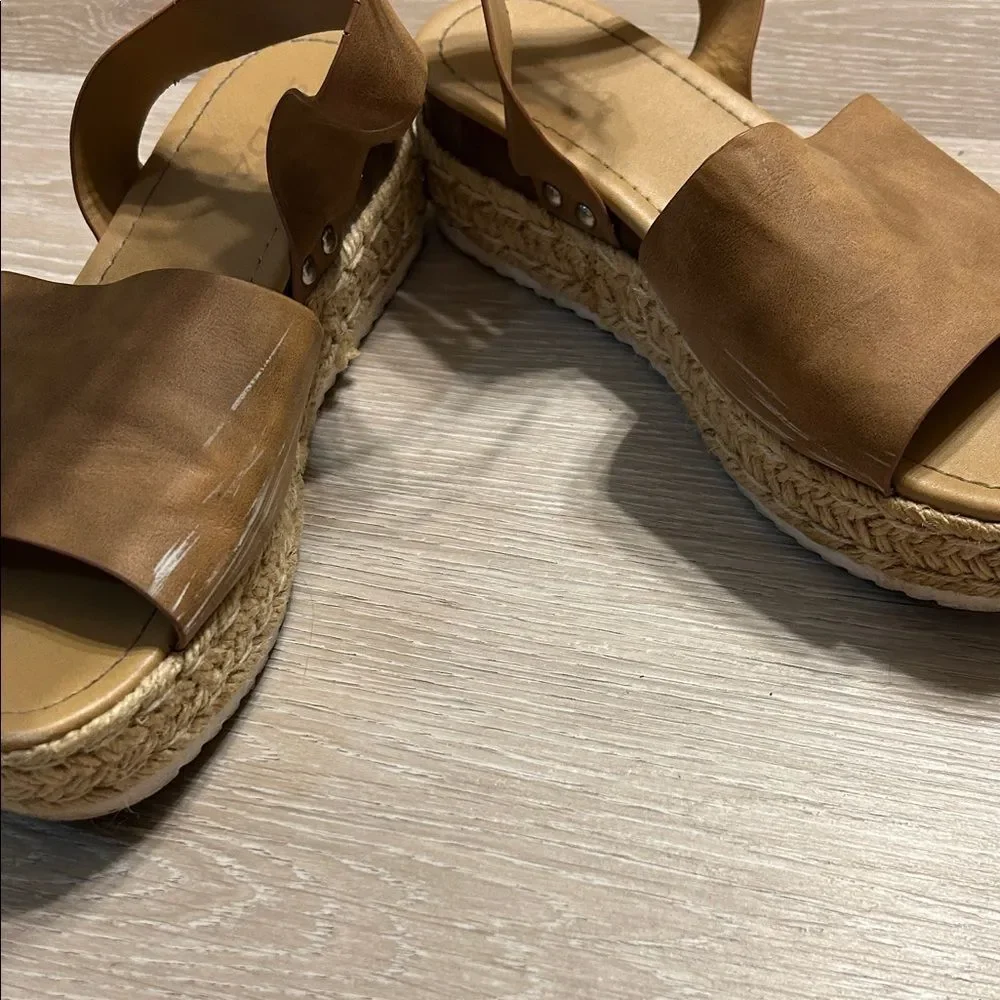 Soda Women's Platform Open Toe Tan Espadrille Sandals Sz 8.5